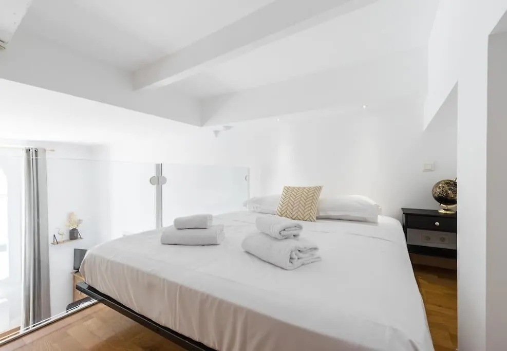 Deloye - Spacious Quiet Studio Wac Near Old Town Apartment