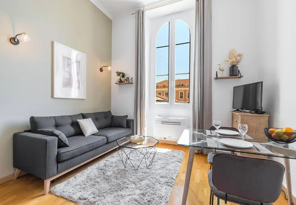 Apartment Deloye - Spacious Quiet Studio Wac Near Old Town