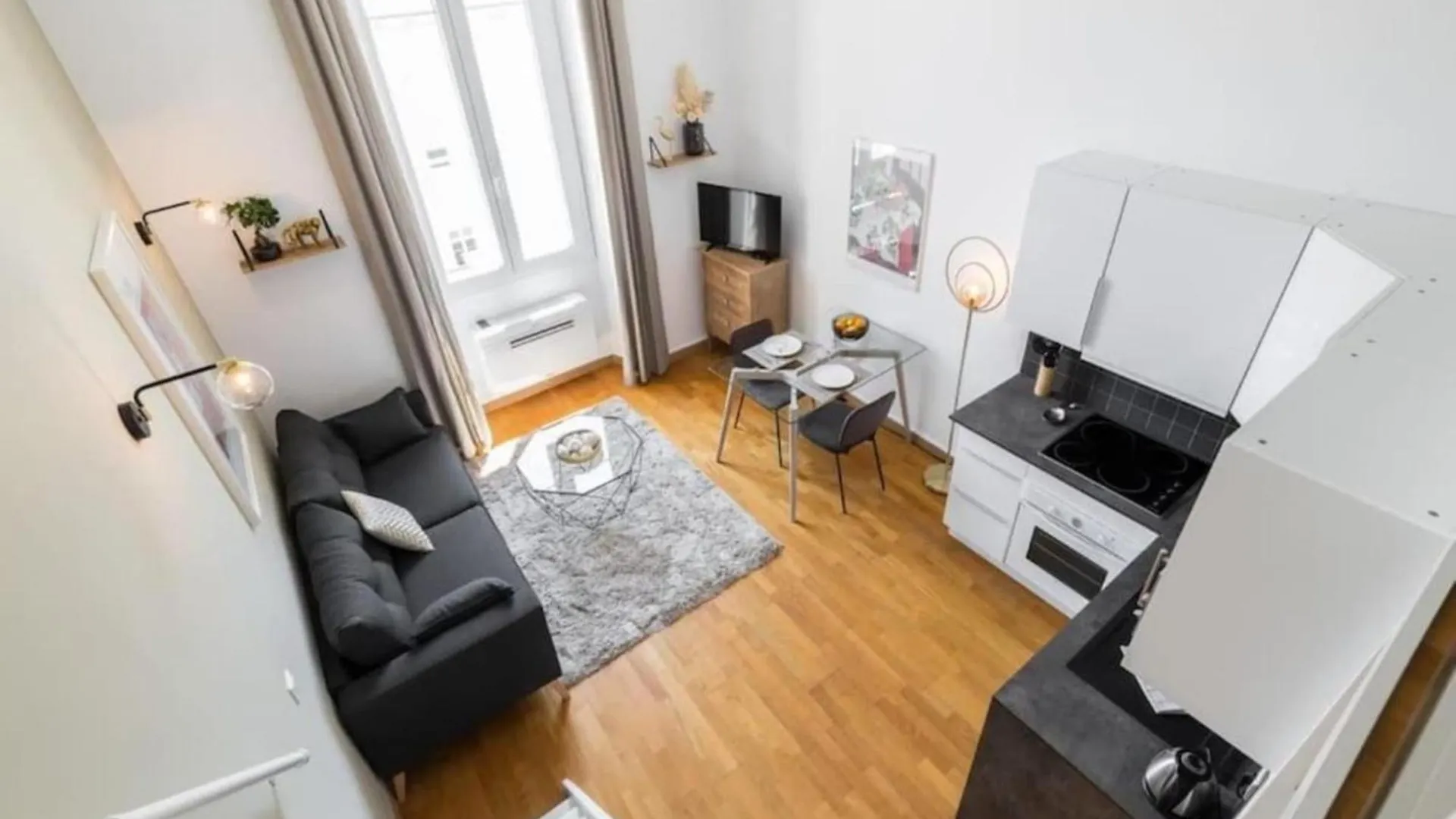 Deloye - Spacious Quiet Studio Wac Near Old Town Apartment Nice