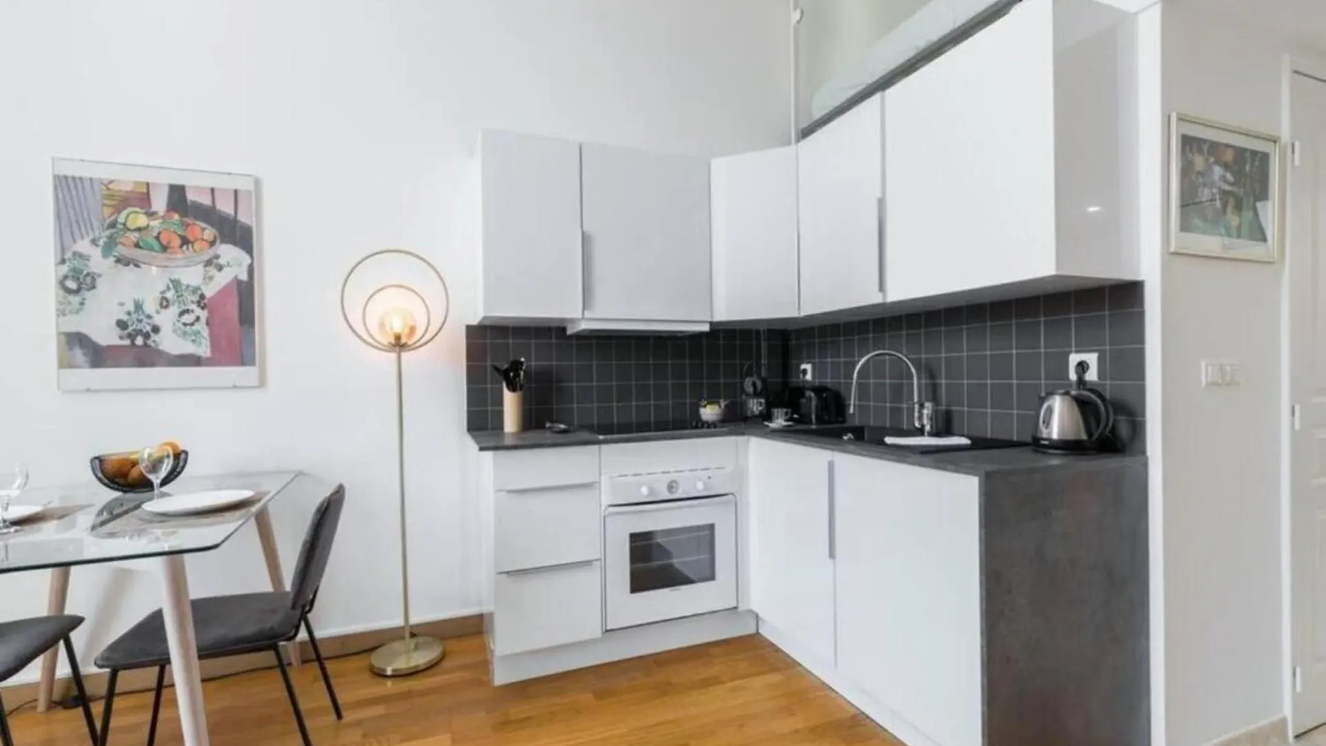 Deloye - Spacious Quiet Studio Wac Near Old Town Apartment Nice